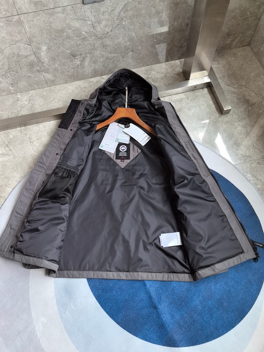 Can*a Go*e jacket-001