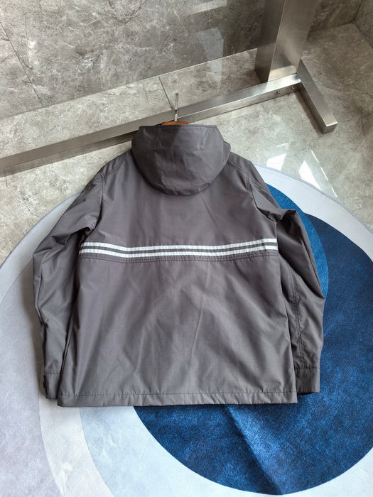 Can*a Go*e jacket-001