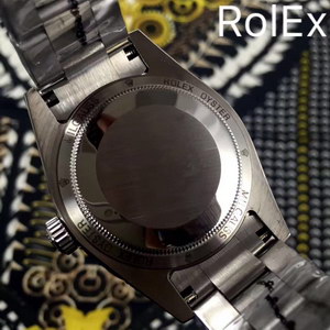 R*l*x watches-031