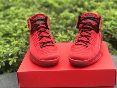 Air Jordan XXXII Retro-001