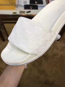 LV Slippers(AAA)-028