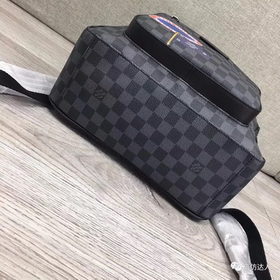 LV Backpack(AAA)-009