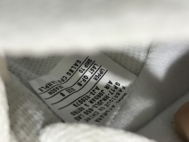 Air Jordan 3 Retro UNC