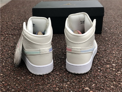 Air Jordan 1RET HIGH(women)