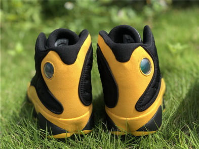 Air Jordan 13 Melo “Class of 2002”