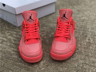 Air Jordan 4 NRG “Hot Punch“