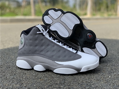 Air Jordan 13 “Atmosphere Grey”