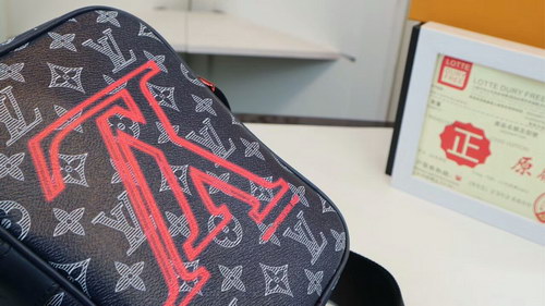 LV Handbags AAA(Men)-043