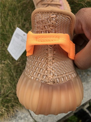 ad*s Y**zy boost 350 v2 clay