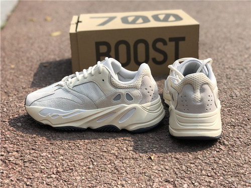 authentic ad*s Y**zy 700 boost-007