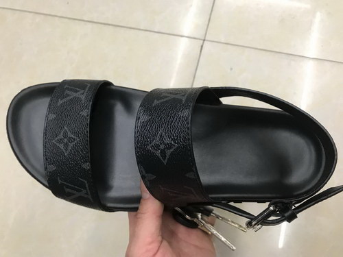LV Slippers(AAA)-041