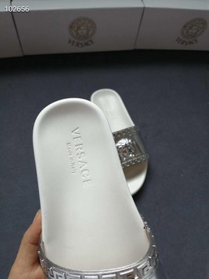Versace Slippers Women(AAA)-015