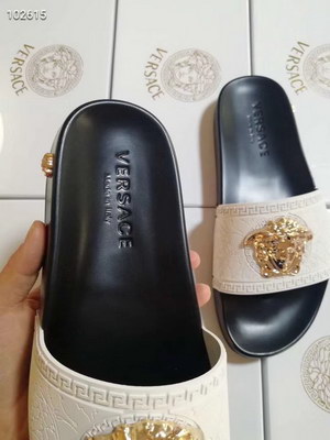 Versace Slippers Women(AAA)-013
