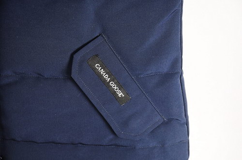 Can*a Go*e vest coat(women)-003