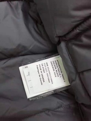 Can*a Go*e coat-01-126