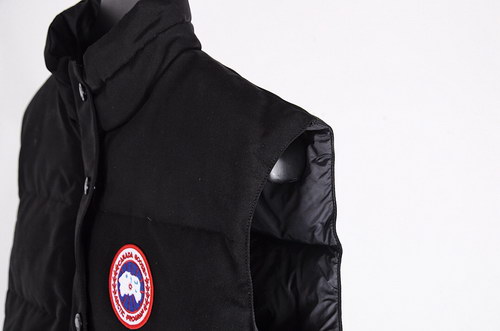 Can*a Go*e vest coat(women)-007