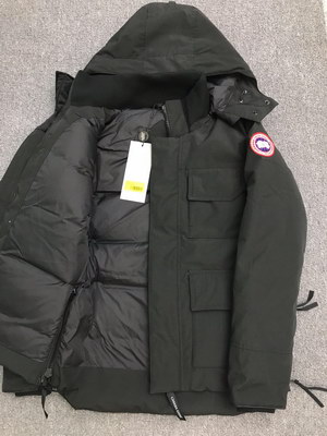 Can*a Go*e coat-37-139