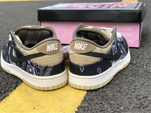 Travis Scott x Dunk SB Low