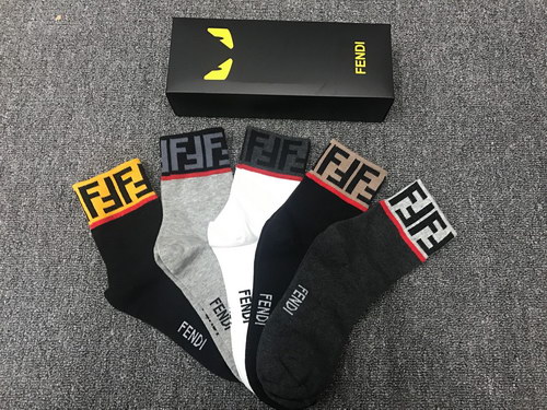 F**di long socks(5 pairs)-292