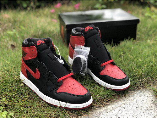 Air Jordan 1 banned with X