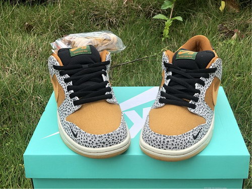 Nike SB Dunk Low “Safari”