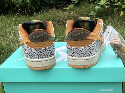 Nike SB Dunk Low “Safari”