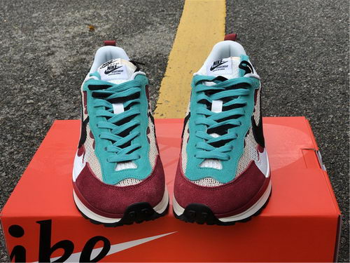 Sacai x Nike Pegasus Vaporfly-002