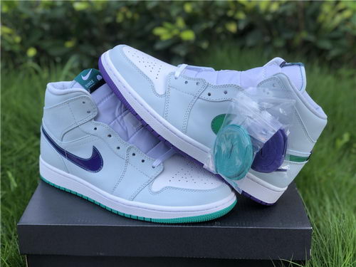 Air Jordan 1 Mid SE “NK Hoops”