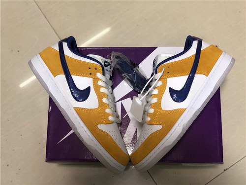 Nike SB Dunk Low “Laser Orange”