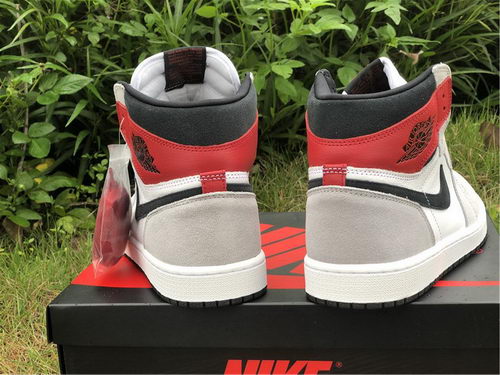 Air Jordan 1 High OG Smoke Grey