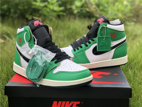 Air Jordan 1 High OG WMNS “Lucky Green”