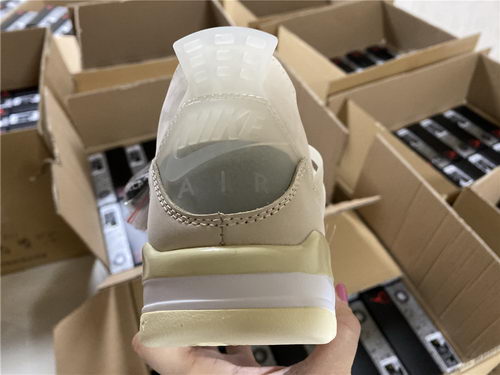 OFF-WHITE x Air Jordan 4