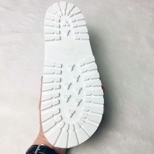 G*u*i slipper(aaa)-414