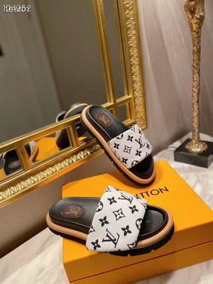 LV Slippers Women(AAA)-023