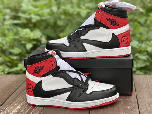 Travis Scott x Fragment x Air Jordan 1 High Black Toe