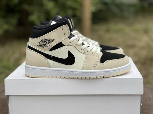 Air Jordan 1 Mid “Barely Orange”