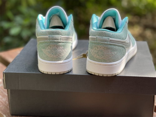 Air Jordan 1 Low-027