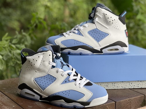 Air Jordan 6 UNC