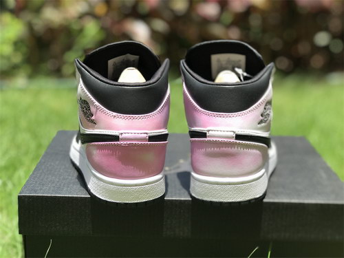 Air Jordan 1 Mid “Zen Master”