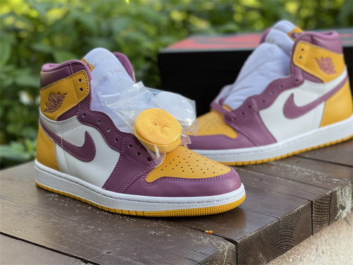 Air Jordan 1 High OG “Brotherhood”