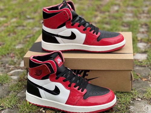 Air Jordan 1 Zoom CMFT “Bulls”