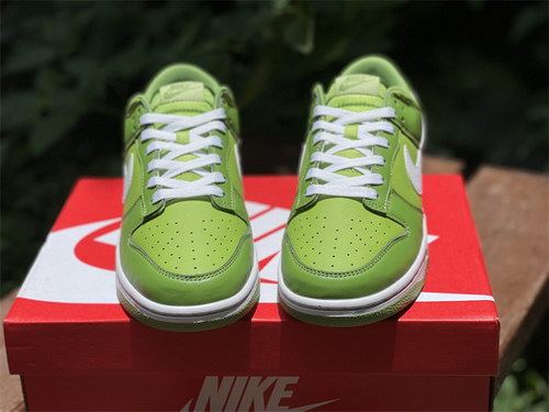 Nike Dunk Low “Kermit”