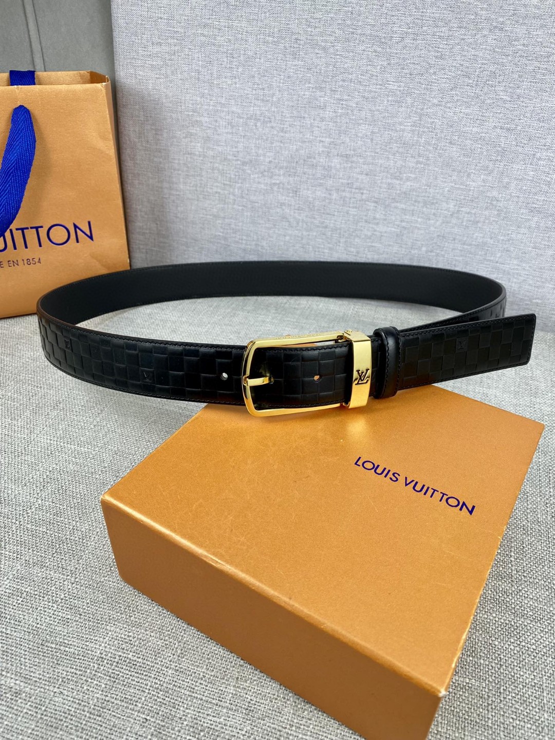LV Belts(AAAAA)-1650