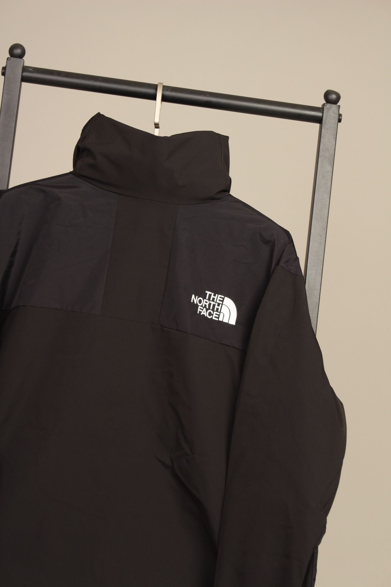 the n0*h F**e coat-015