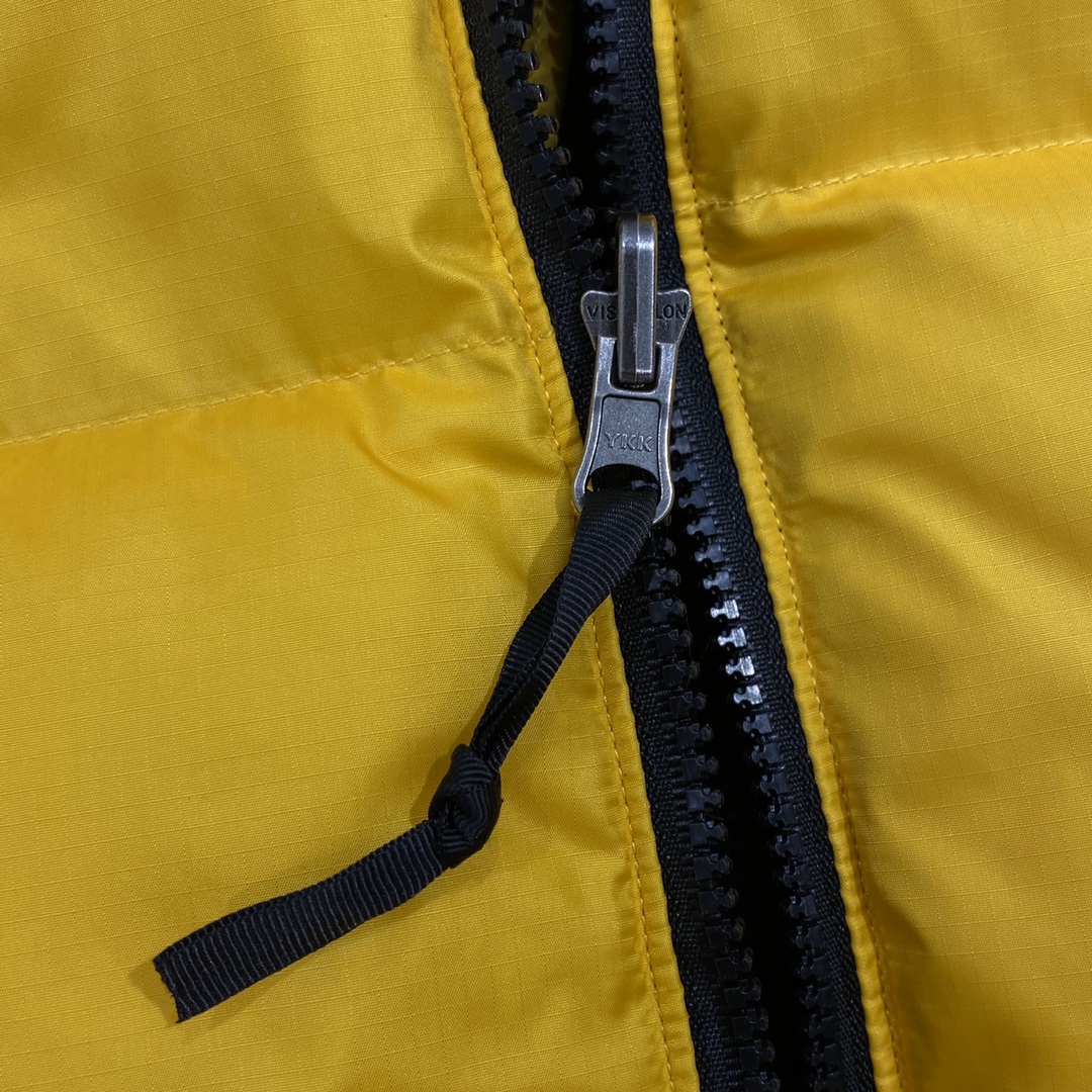 the n0*h F**e vest coat-004