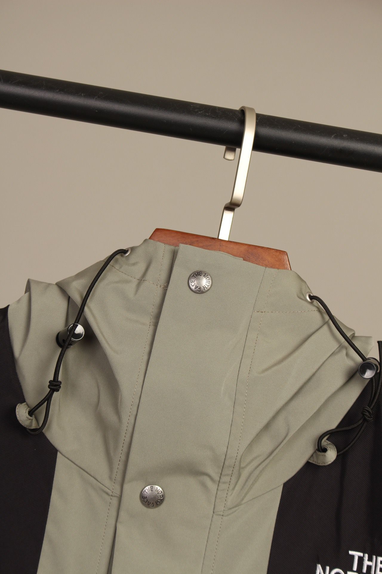 the n0*h F**e coat-017