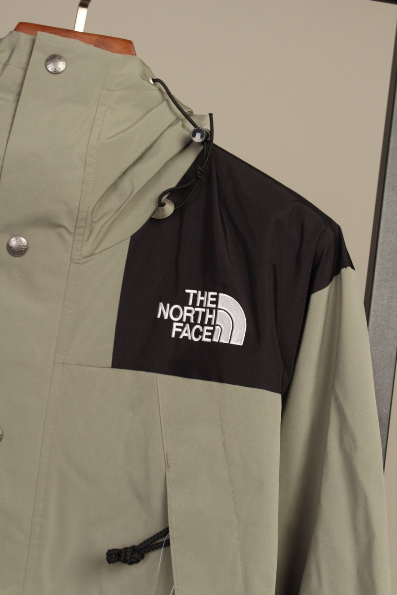 the n0*h F**e coat-017