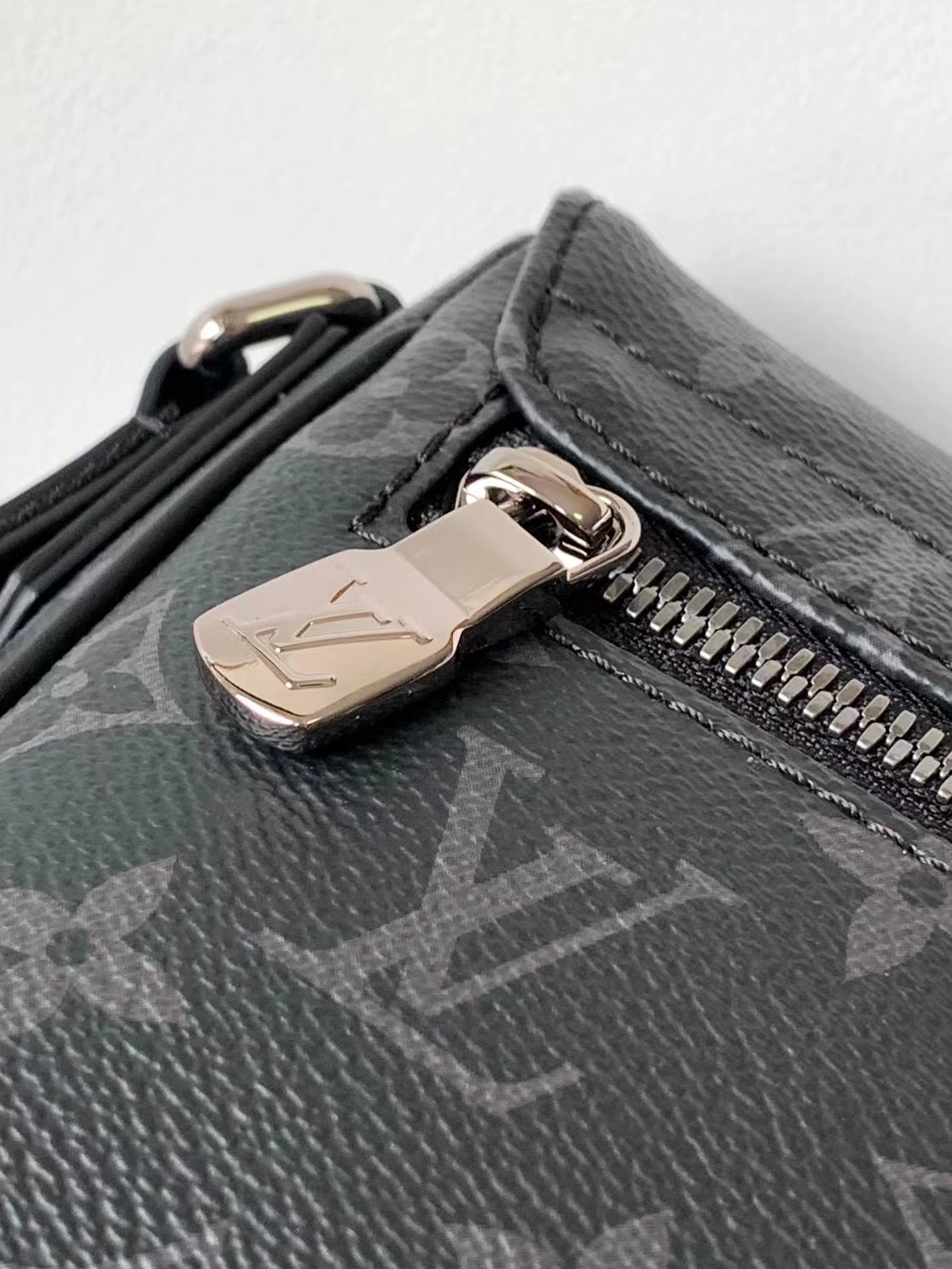 LV Handbags AAA(Men)-070