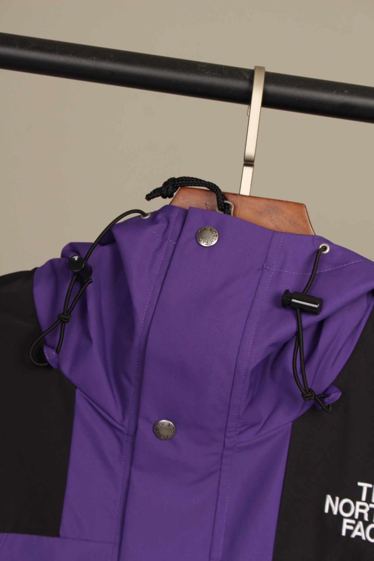 the n0*h F**e coat-023