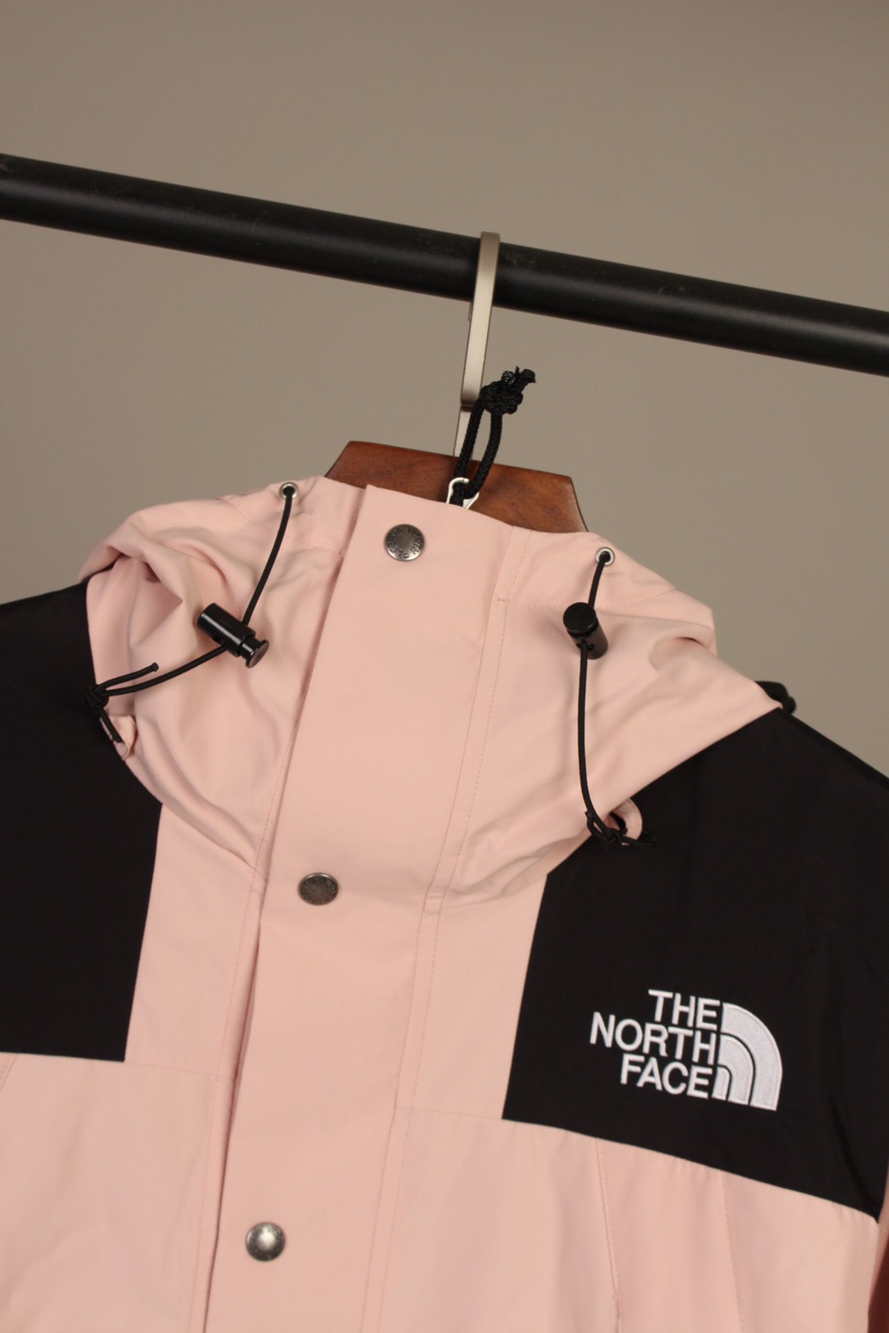 the n0*h F**e coat-024